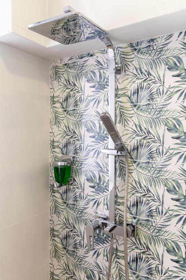 Bv Apartments Cozy In Center Lviv Bagian luar foto